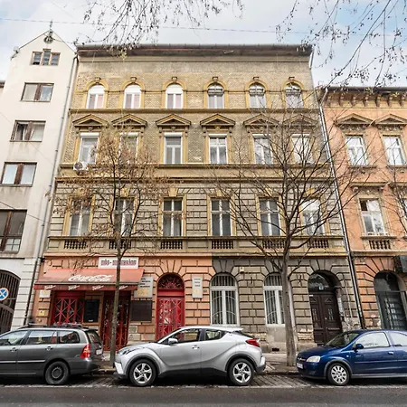 Gemini Apartmán